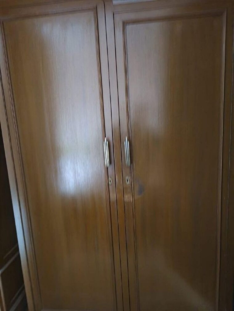 Other, khar west 2 Bedroom 700 Sq.Ft. Apartment In Khar West Mumbai 10737562
