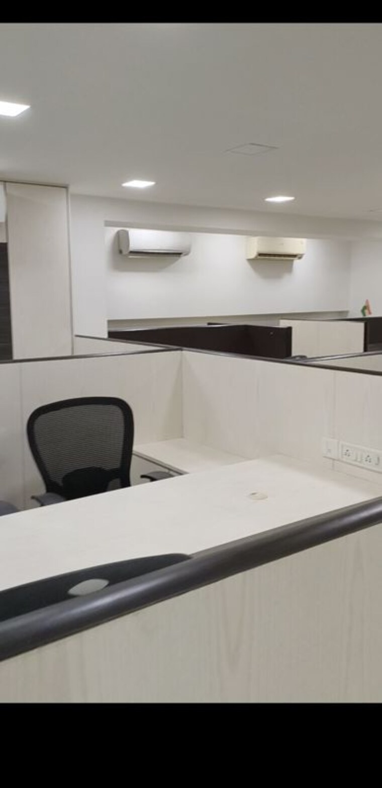 Team Area, andheri east Commercial Office Space 2000 Sq.Ft. In Andheri East Mumbai 10737563