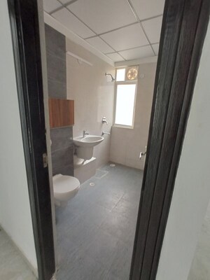 Attached Bathroom in 3.5 BHK Apartment at Nirala Estate II, Tech Zone 4 Greater Noida – for Rent