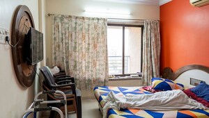 Bedroom in 2 BHK Apartment at Horizon View Apartment, Andheri West – for Rent
