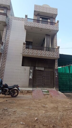  Independent House For Sale in Giaspura