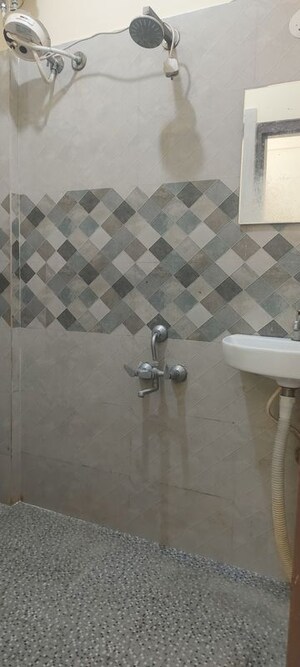 Bathroom in 1 BHK Builder Floor at Jeevan Bima Nagar – for Rent