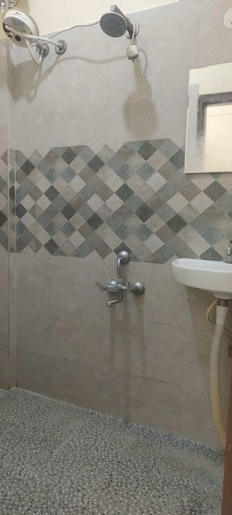 Bathroom, jeevan bima nagar 1 Bedroom 450 Sq.Ft. Builder Floor In Jeevan Bima Nagar Bangalore 10737594
