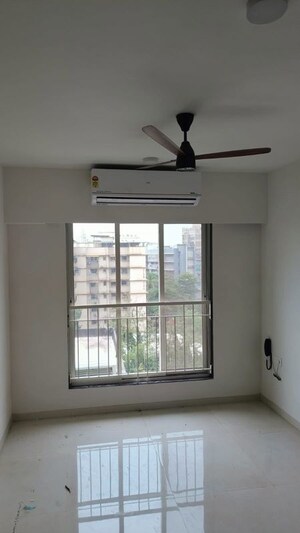 Room in 2 BHK Apartment at Kolte Patil Alora, Santacruz East – for Rent