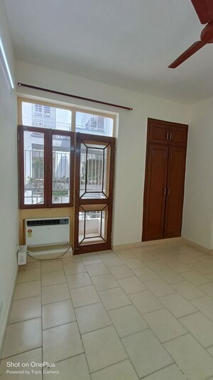 Room in 2 BHK Apartment at Maple Heights, Sector 43 – for Sale