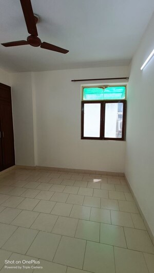 Room in 2 BHK Apartment at Maple Heights, Sector 43 – for Sale