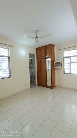 Room in 2 BHK Apartment at Maple Heights, Sector 43 – for Sale