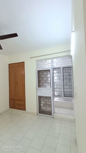 Room in 2 BHK Apartment at Maple Heights, Sector 43 – for Sale