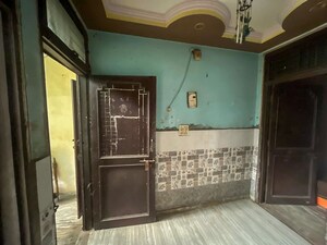 Room in  Apartment at Subhash Park – for Sale