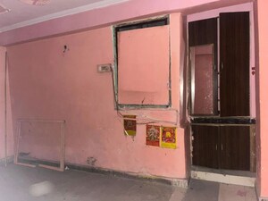 Room in  Builder Floor at Shahdara – for Sale