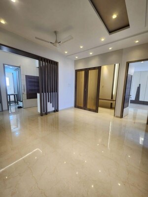 4 BHK Apartment For Rent in Godrej Five Gardens, Matunga East