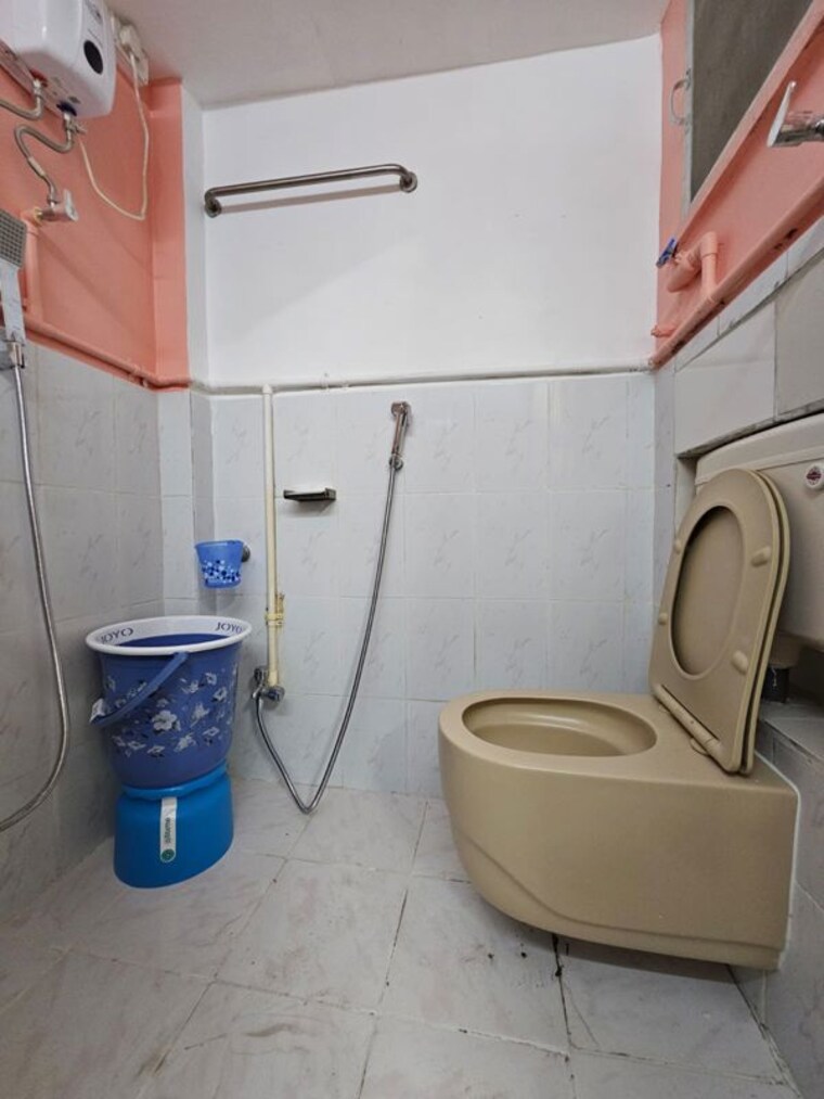 Bathroom, yashashree-chs-lower-parel 1 Bedroom 400 Sq.Ft. Apartment In Lower Parel Mumbai 10737722
