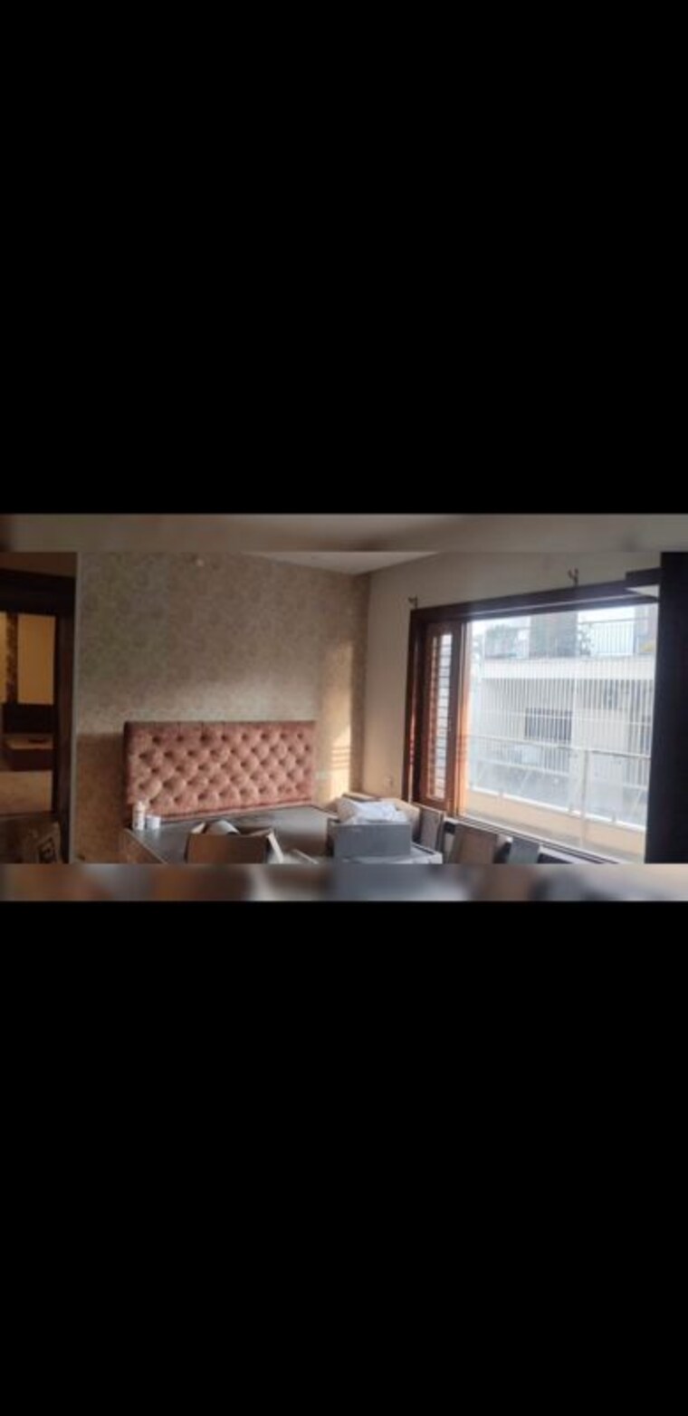 Bedroom, sector 85 5 Bedroom 500 Sq.Yd. Builder Floor In Sector 85 Faridabad 10737714