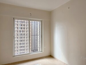 Room in 2 BHK Apartment at Dosti Tulip, Balkum Pada – for Rent