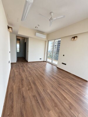 Master Bedroom in 3.5 BHK Apartment at Mahindra Luminare, Sector 59 – for Rent