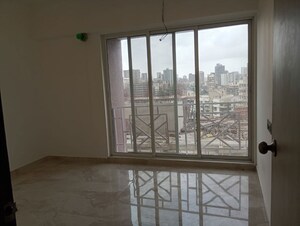 Room in 2 BHK Apartment at Andheri East – for Rent