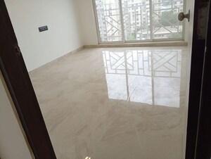 Room in 2 BHK Apartment at Andheri East – for Rent