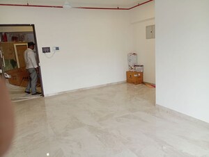 Room in 2 BHK Apartment at Andheri East – for Rent