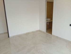 Room in 2 BHK Apartment at Andheri East – for Rent
