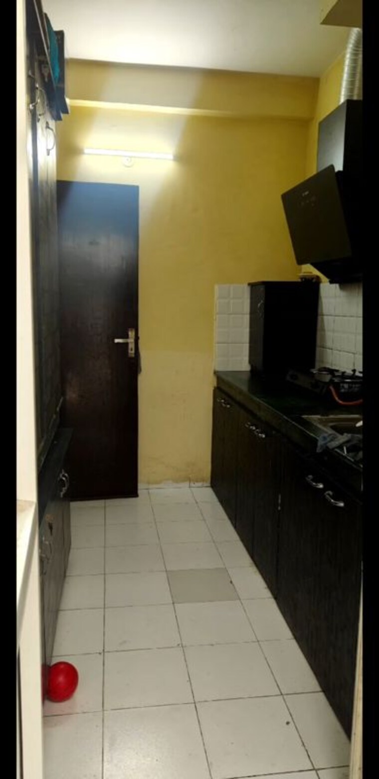 Kitchen, sector 75 3 Bedroom 180 Sq.Yd. Builder Floor In Sector 75 Faridabad 10737750