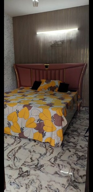 Bedroom in 3 BHK Builder Floor at Sector 75 – for Sale