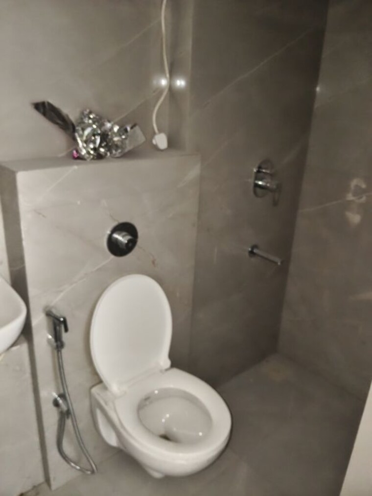 Bathroom, enso-sanza 1 Bedroom 289 Sq.Ft. Apartment In Kandivali East Mumbai 10737792