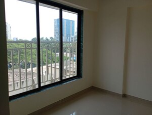 Room in 1 BHK Apartment at Vile Parle East – for Rent