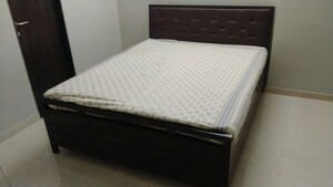 Bedroom in 1 BHK Apartment at Navpada – for Rent