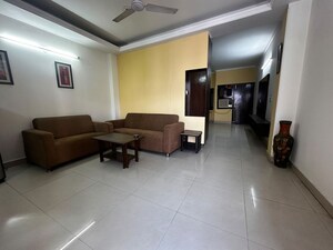 Living Room in 1 BHK Builder Floor at Sector 55 – for Rent