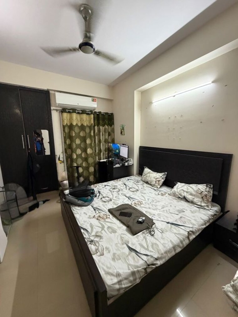 Bedroom, mahagun-moderne 3 Bedroom 1900 Sq.Ft. Apartment In Sector 78 Noida 10737835