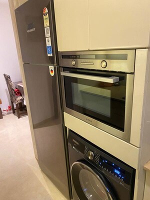 Furnished Amenities in 2 BHK Apartment at Hiranandani Highland, Powai – for Rent