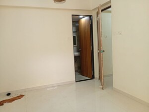 Room in 1 BHK Apartment at Panom Park, Vile Parle East – for Sale