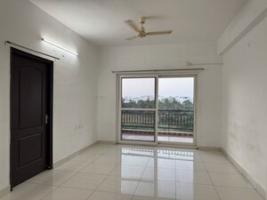 Room in 3 BHK Apartment at Om Sree Patels Green Front, Yapral – for Rent