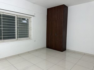 Room in 3 BHK Apartment at Om Sree Patels Green Front, Yapral – for Rent