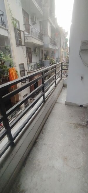 1 BHK Builder Floor For Rent in Khirki Extension