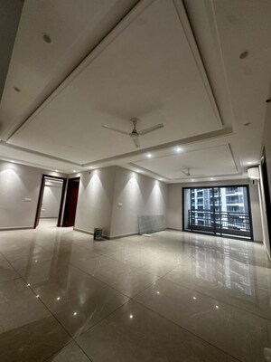 Room in 4 BHK Apartment at Noble Callista, Sector 66 B – for Rent
