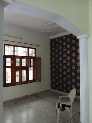 2 BHK Independent House For Rent in Sector 9