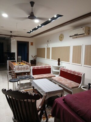 Living Room in 3 BHK Independent House at Sector 16 – for Rent