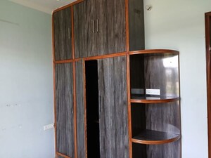 Room in 2 BHK Apartment at Sector 17 – for Rent
