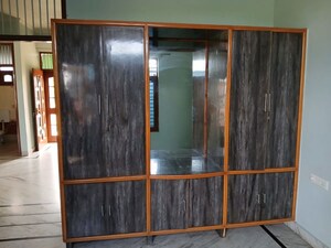 Room in 2 BHK Apartment at Sector 17 – for Rent