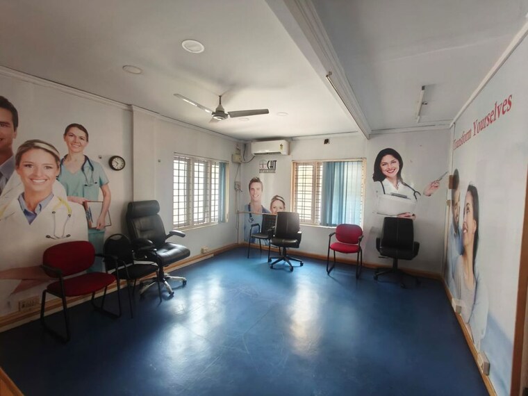 Team Area, valanjambalam Commercial Office Space 1800 Sq.Ft. In Valanjambalam Kochi 10738070