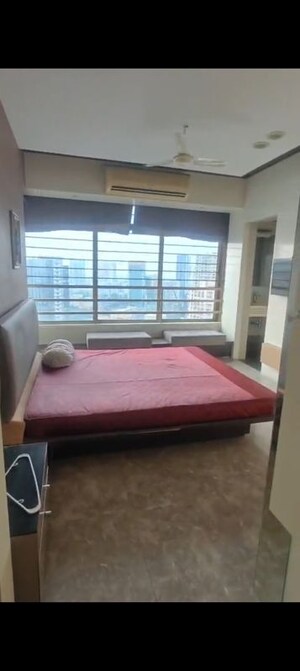 Bedroom in 2.5 BHK Apartment at Oberoi Springs, Andheri West – for Rent