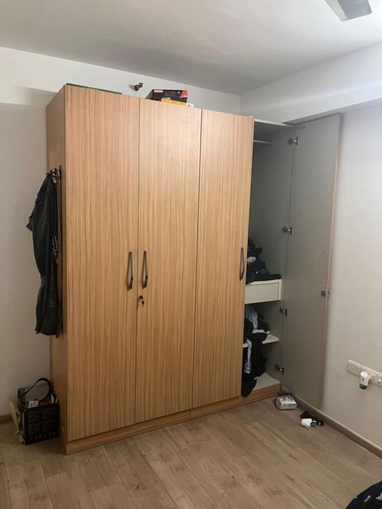 Bathroom, kanakia-paris 2 Bedroom 861 Sq.Ft. Apartment In Bandra East Mumbai 10738139