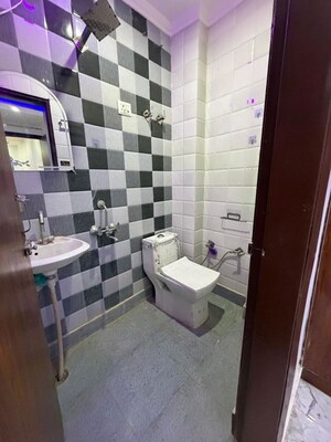 Bathroom in 1 BHK Builder Floor at Nawada – for Rent
