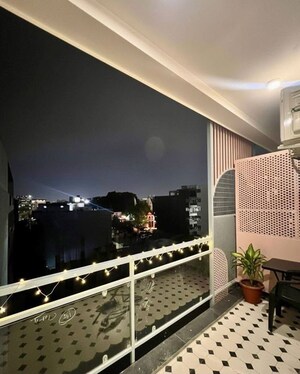 Balcony in 1 BHK Builder Floor at Sector 38 – for Rent
