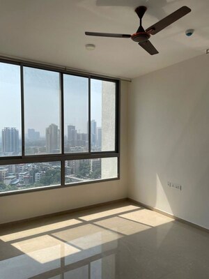 Room in 3 BHK Apartment at Piramal Vaikunth, Balkum Pada – for Rent