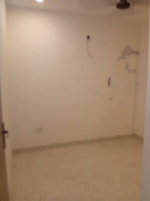 Room in 5 BHK Independent House at Palam Vihar Residents Association, Palam Vihar – for Sale
