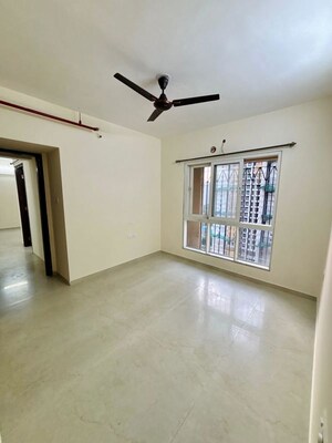 Room in 2 BHK Apartment at Dosti West County, Balkum Pada – for Rent