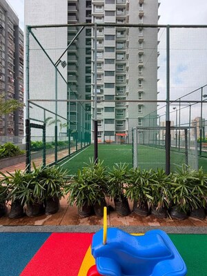 Swimming Pool in 1 BHK Apartment at Malad Apartment, Malad West – for Rent