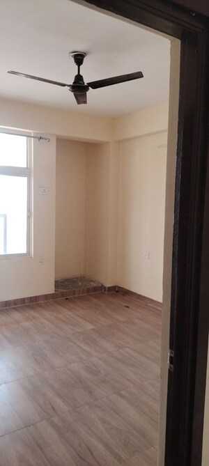 Room in 3 BHK Apartment at Mittal Rajnagar Residency, Raj Nagar Extension – for Rent